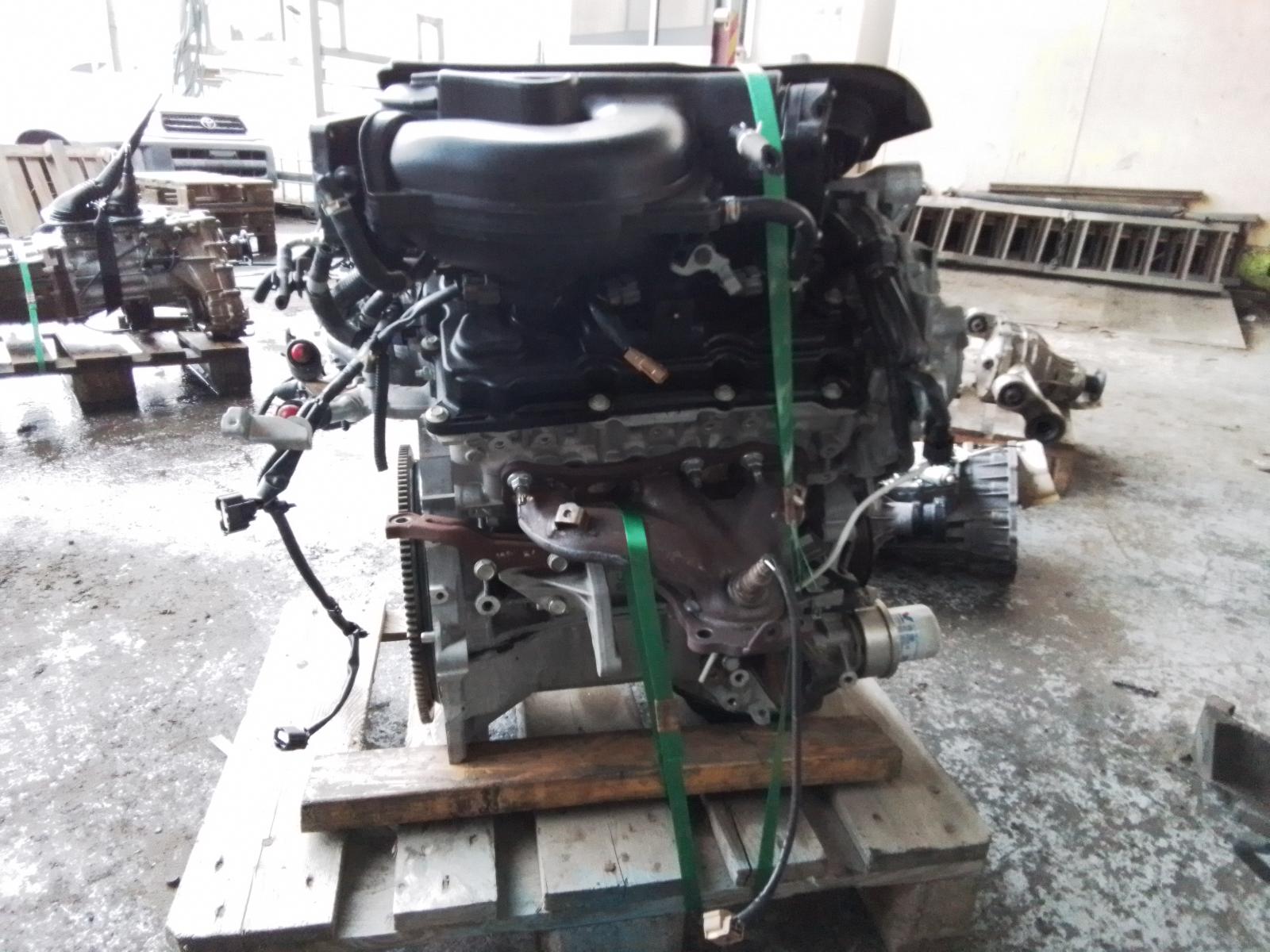 View Auto part Engine Nissan Pathfinder 2016