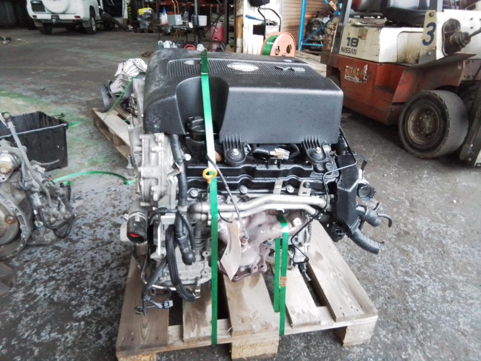 View Auto part Engine Nissan Pathfinder 2016