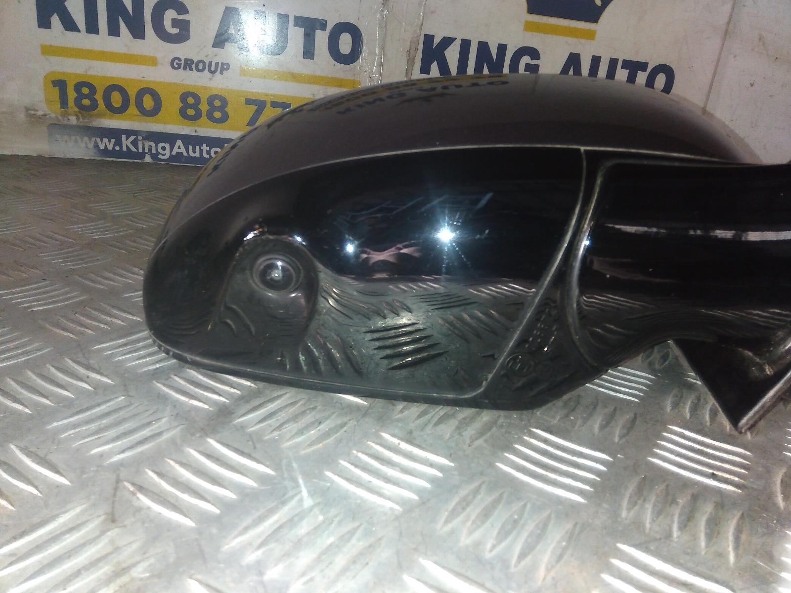 View Auto part Right Door Mirror Nissan Pathfinder 2016