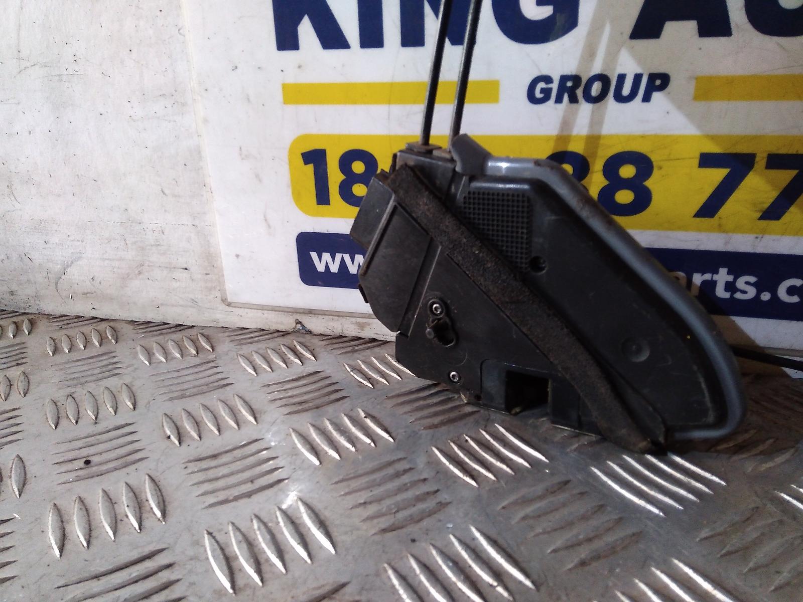 View Auto part Door/Boot/Gate Lock Nissan Pathfinder 2016