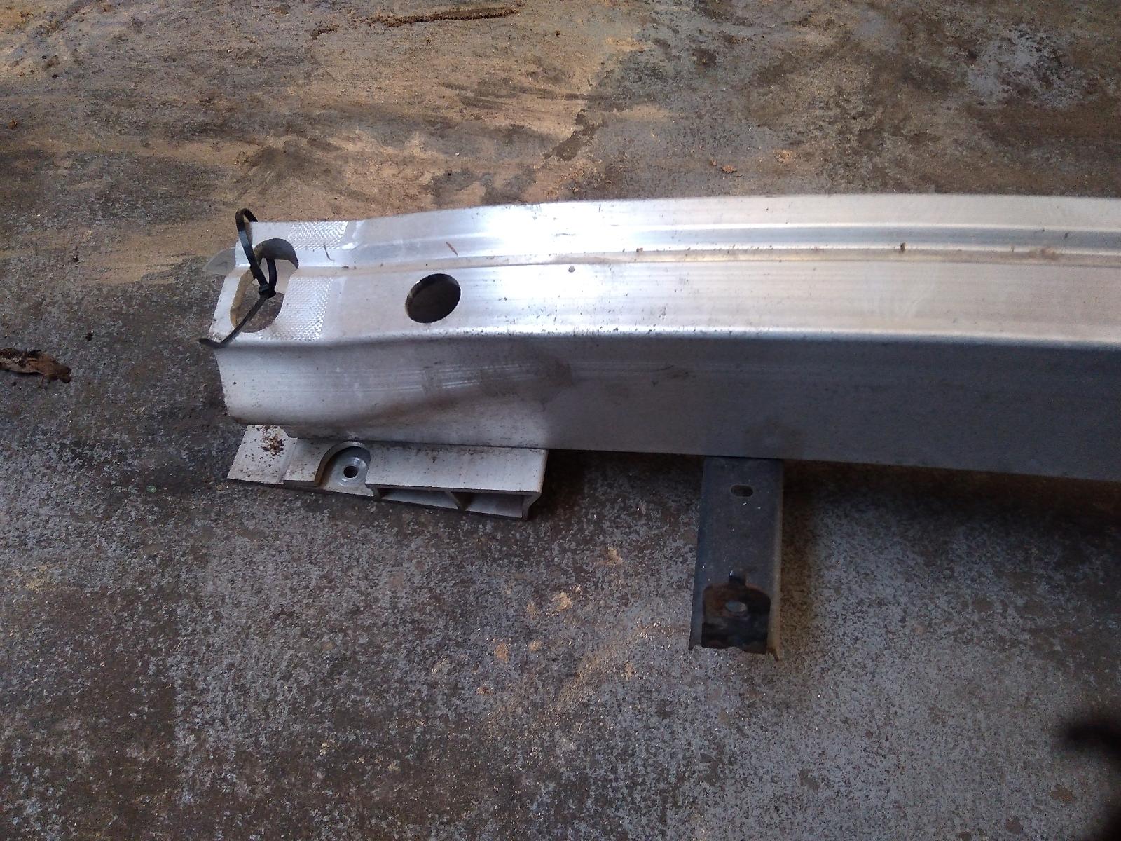 View Auto part R/Bar Bracket/Reinfo Nissan Pathfinder 2016