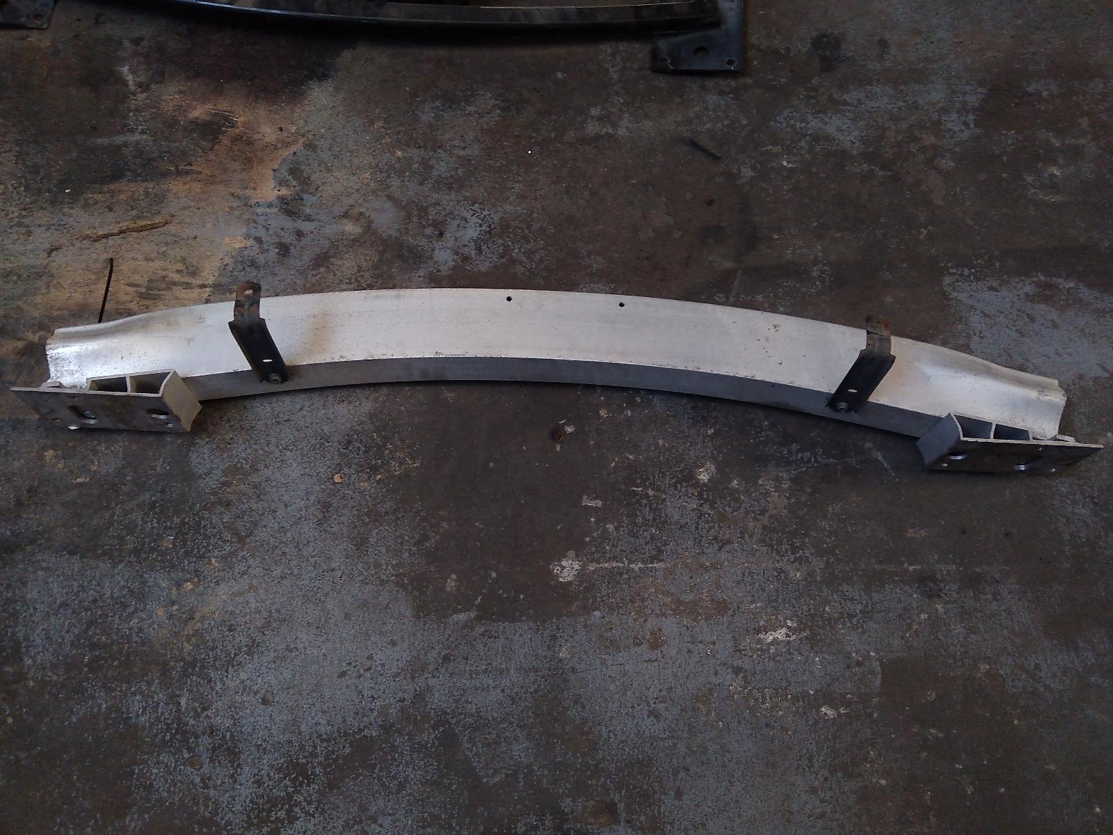 View Auto part R/Bar Bracket/Reinfo Nissan Pathfinder 2016