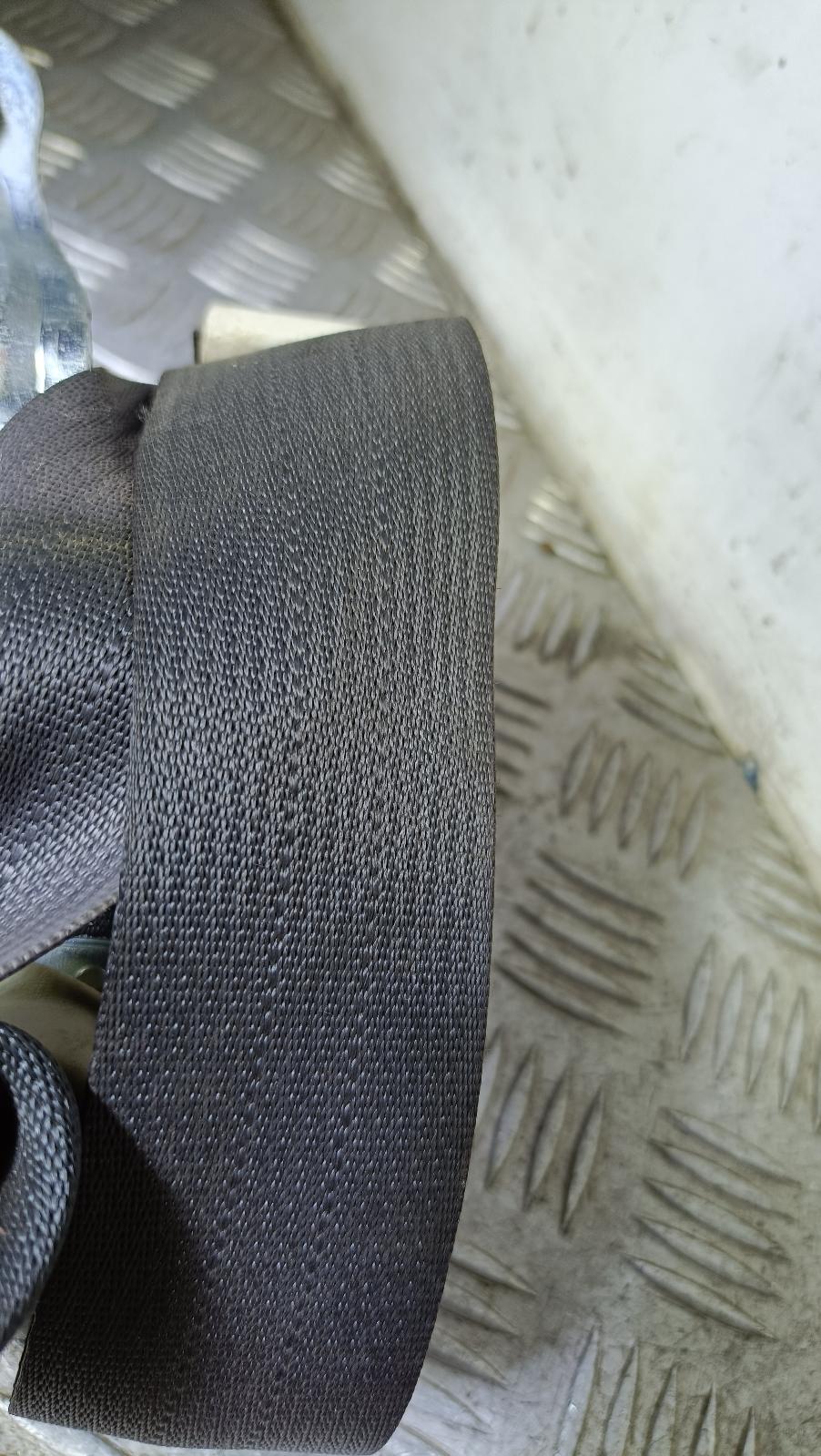 View Auto part Seatbelt/Stalk Nissan Pathfinder 2016