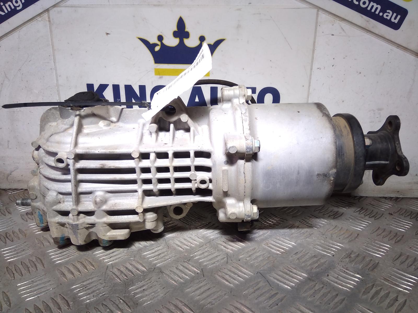 View Auto part Differential Centre Nissan Pathfinder 2016