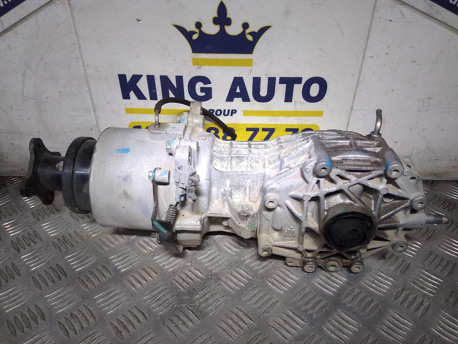 View Auto part Differential Centre Nissan Pathfinder 2016