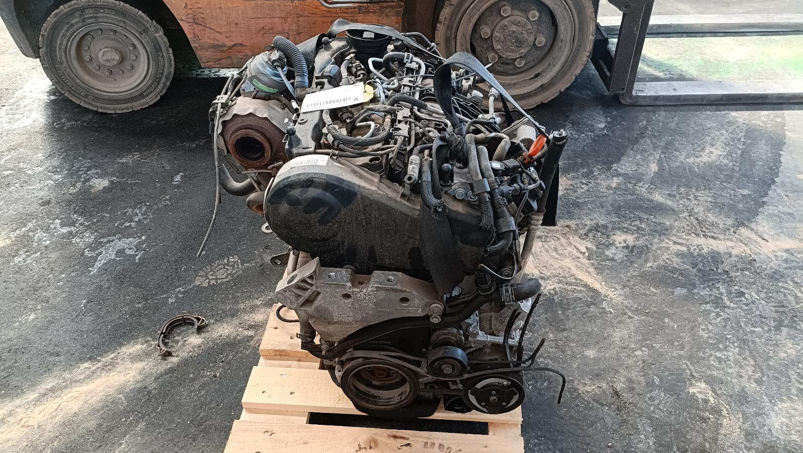 View Auto part Engine Audi Q3 2012