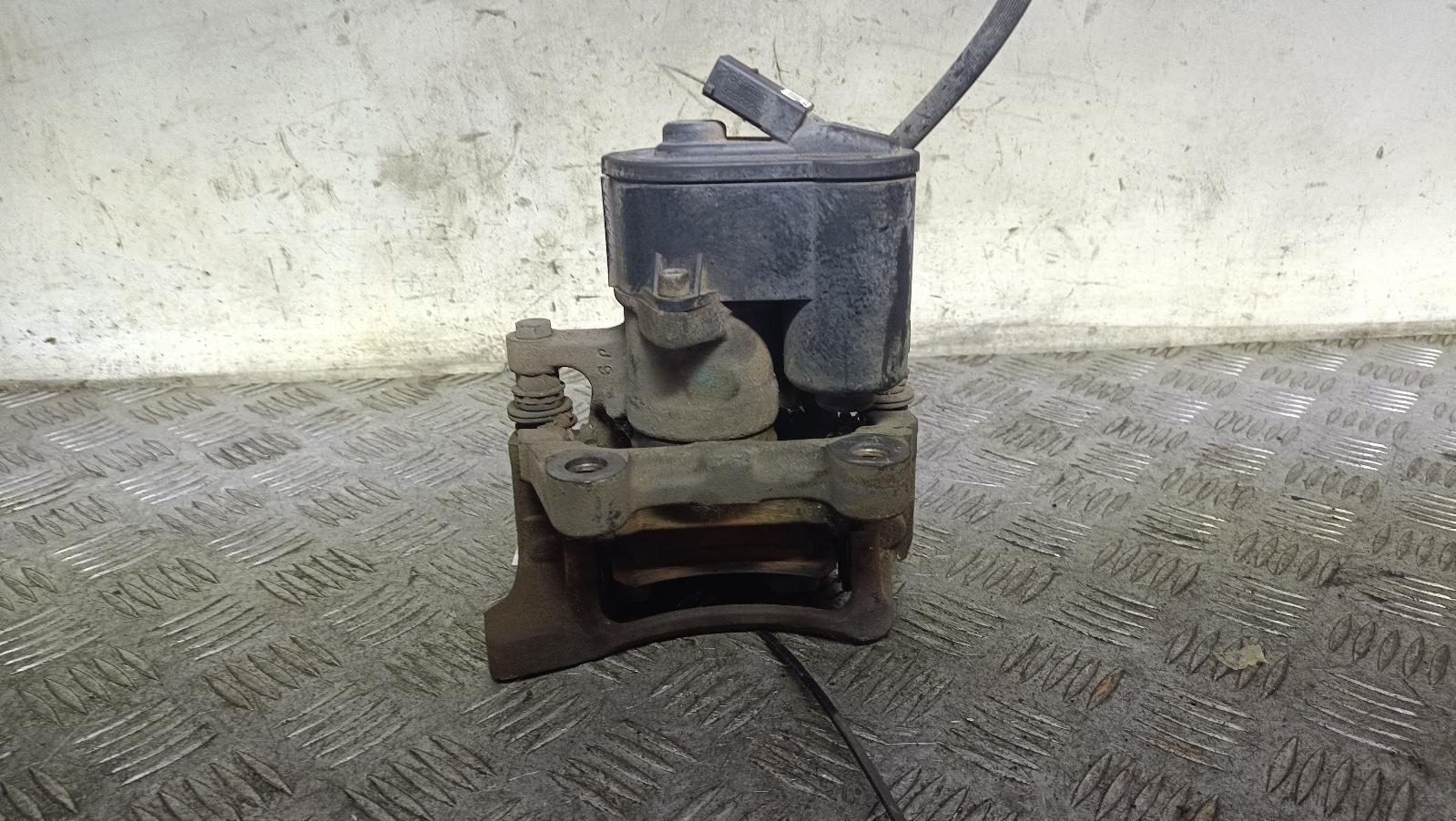 View Auto part Caliper Audi Q3 2012