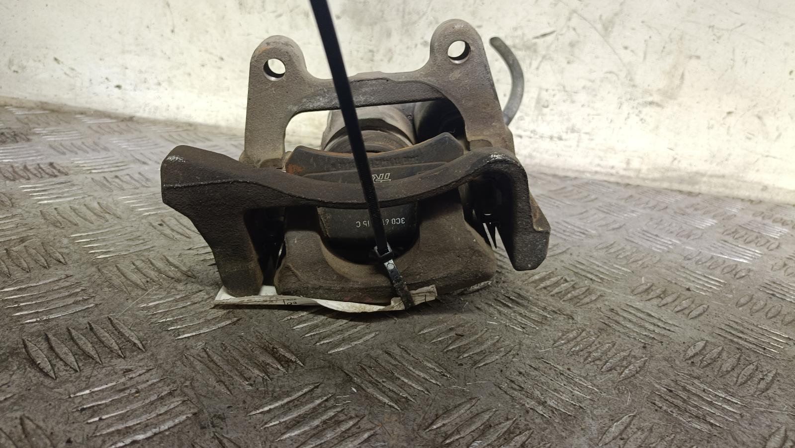 View Auto part Caliper Audi Q3 2012