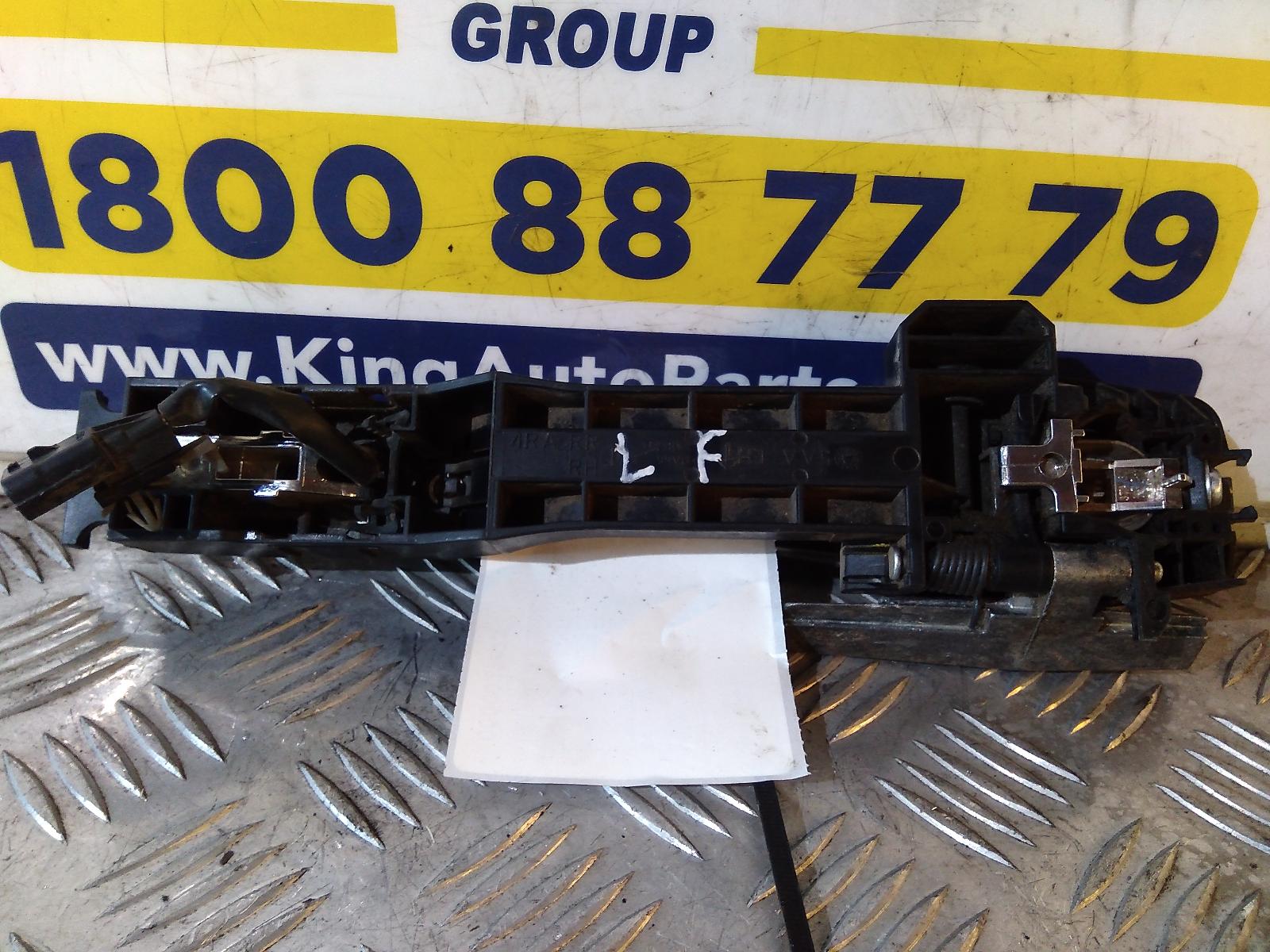 View Auto part Door Handle Nissan Pathfinder 2016