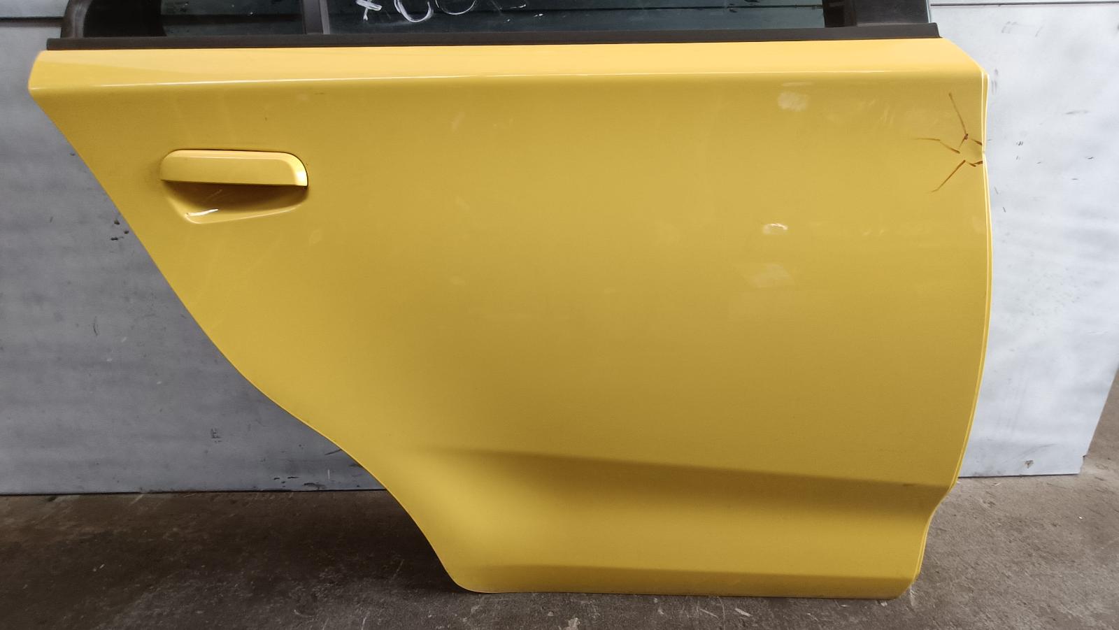View Auto part Right Rear Door Sliding Mg Mg3 2021