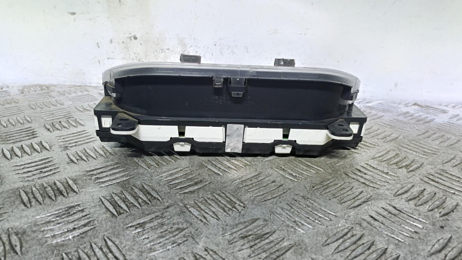 View Auto part Instrument Cluster Mg Mg3 2021