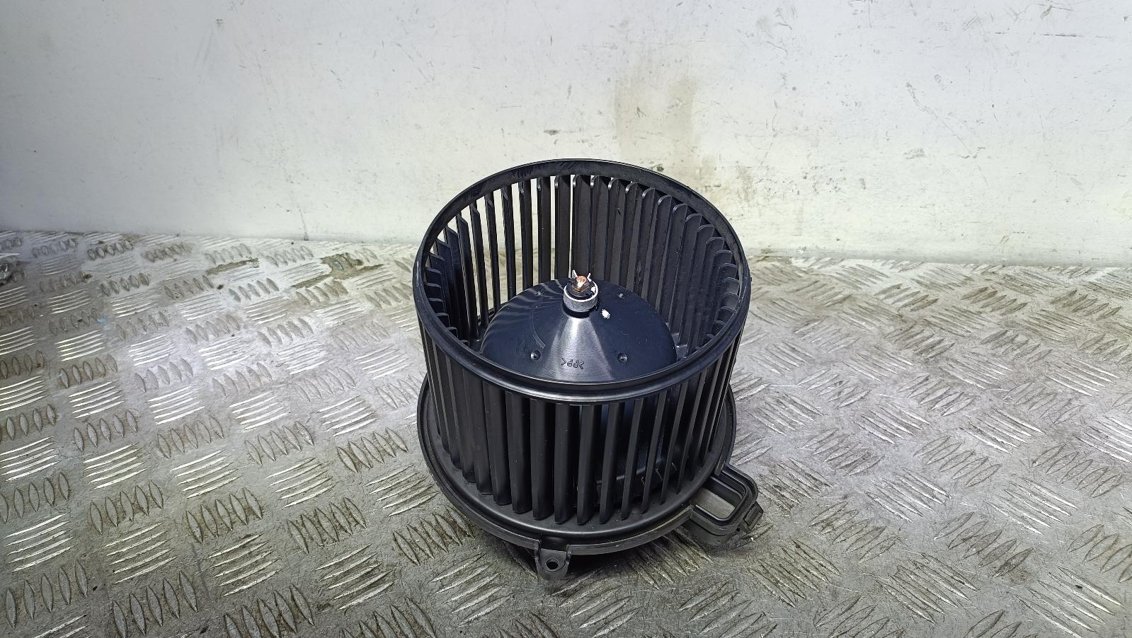 View Auto part Heater Fan Motor Mg Mg3 2021
