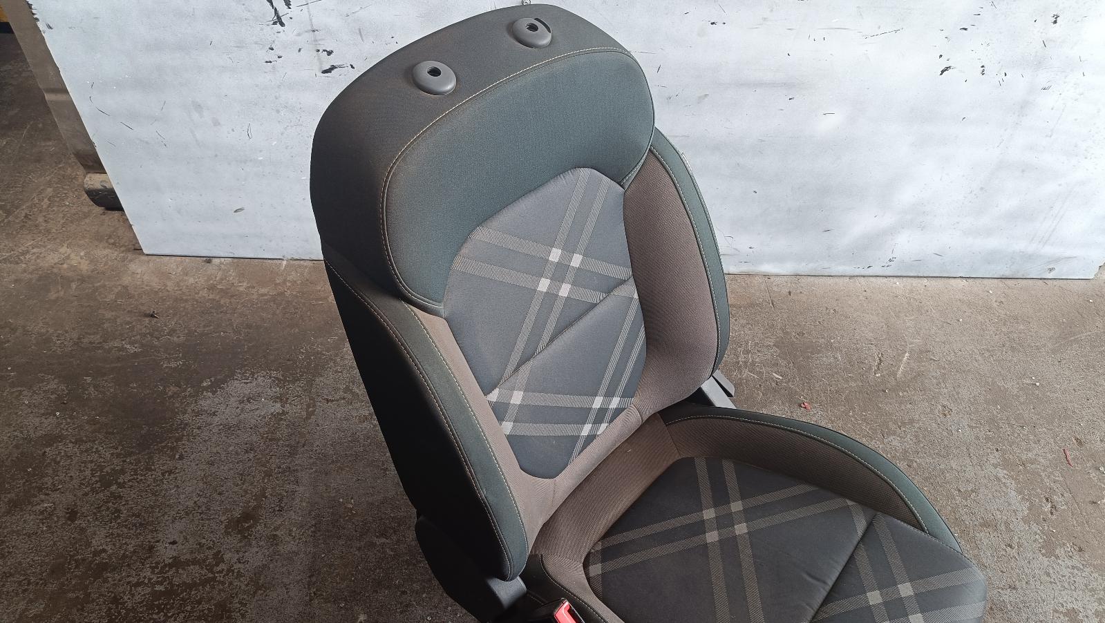 View Auto part Front Seat Mg Mg3 2021