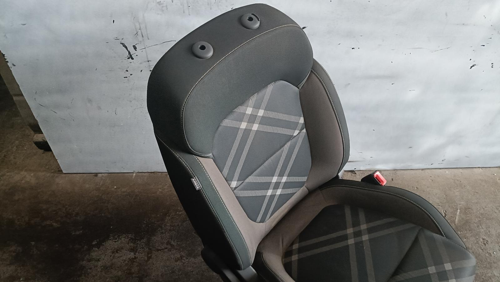 View Auto part Front Seat Mg Mg3 2021