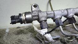 View Auto part Injection Rail Hyundai I30 2013