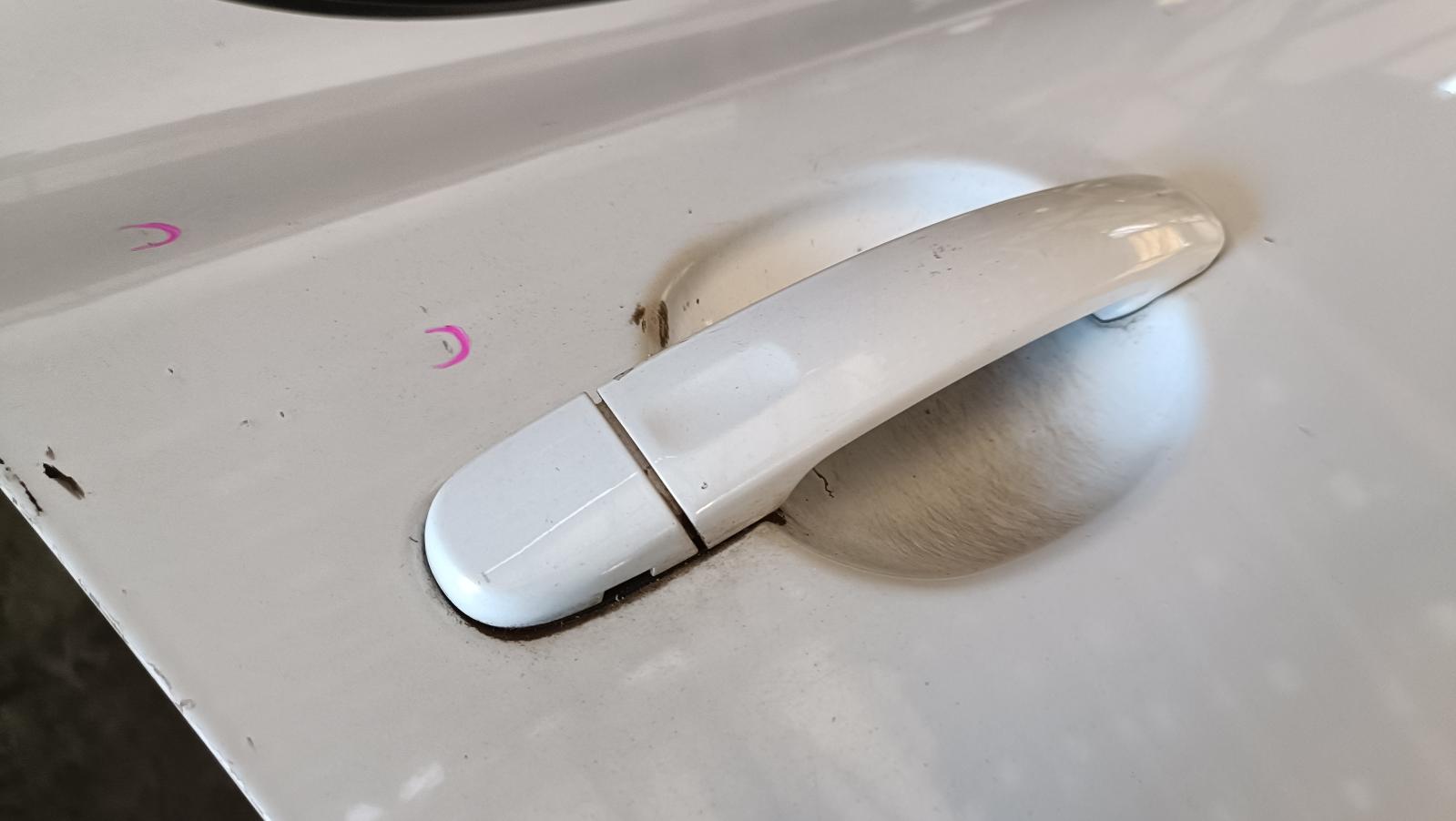 View Auto part Right Front Door Skoda Yeti 2015