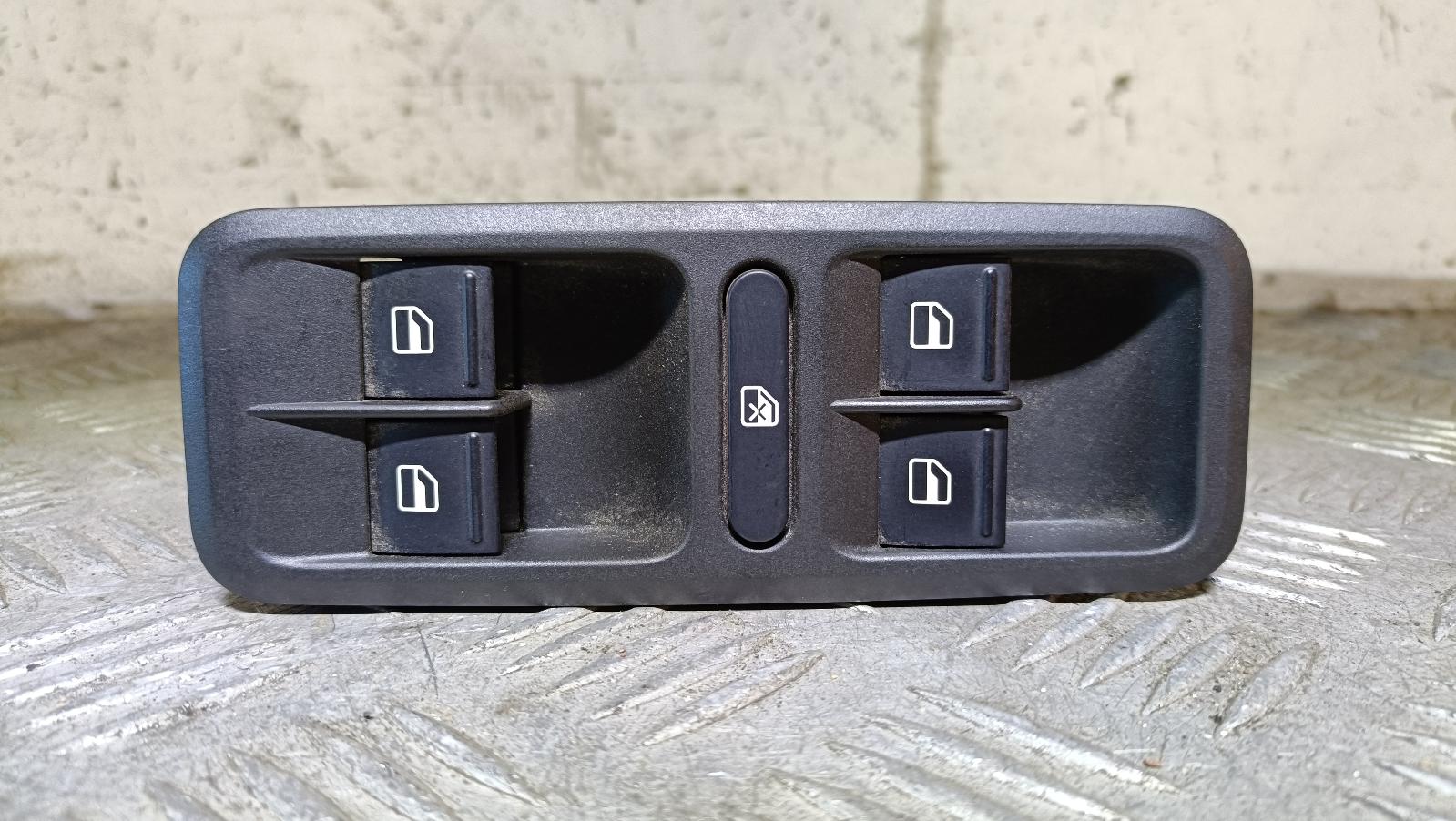 View Auto part Pwr Dr Wind Switch Skoda Yeti 2015