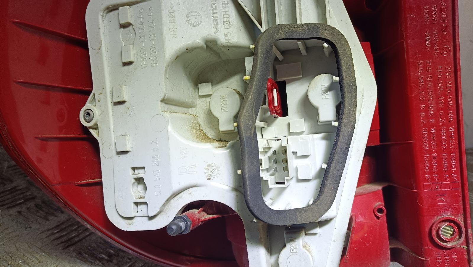 View Auto part Right Taillight Skoda Yeti 2015