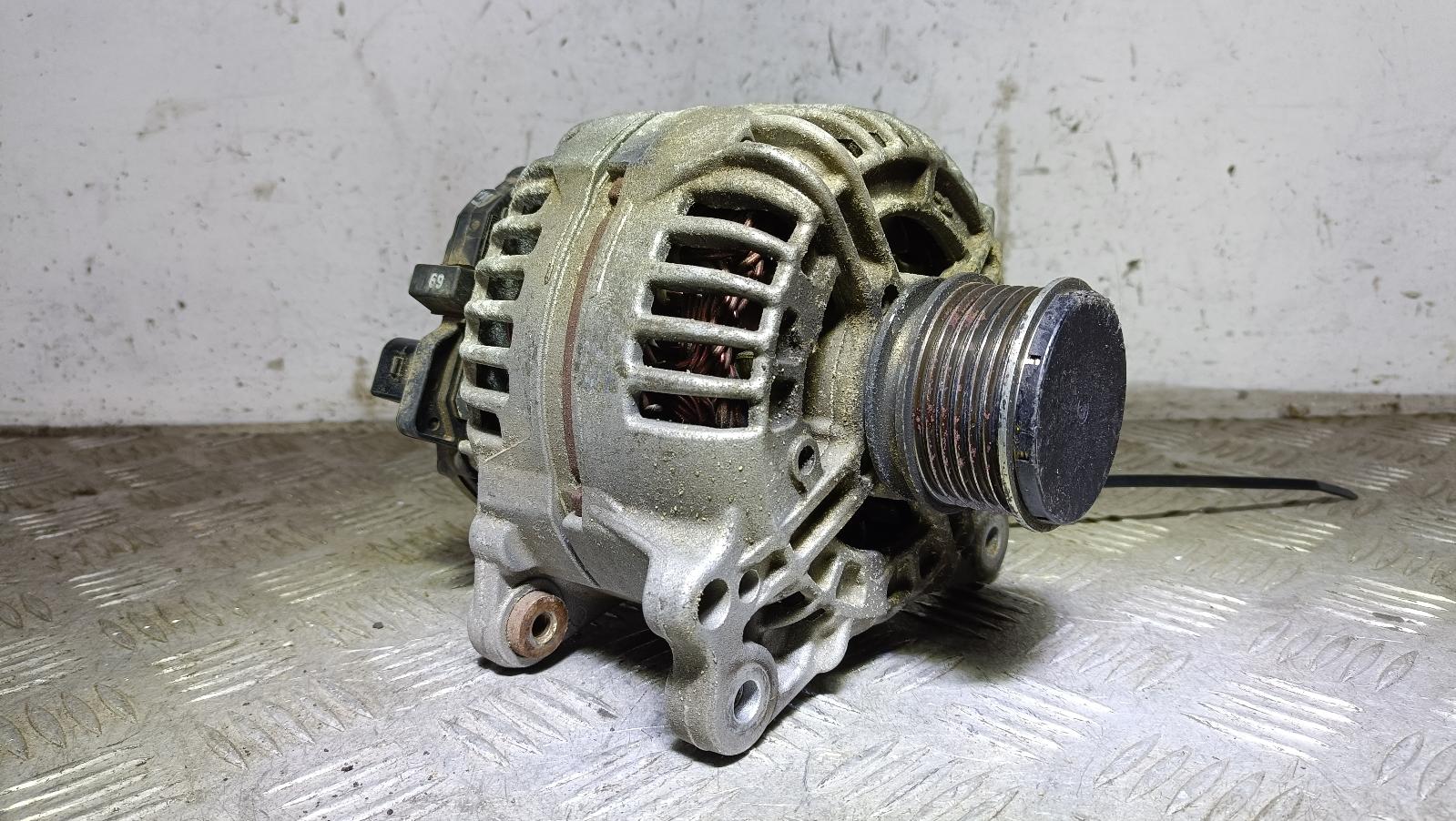 View Auto part Alternator Skoda Yeti 2015