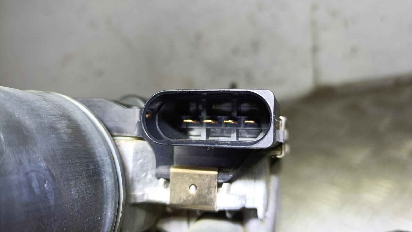 View Auto part Wiper Motor Skoda Yeti 2015