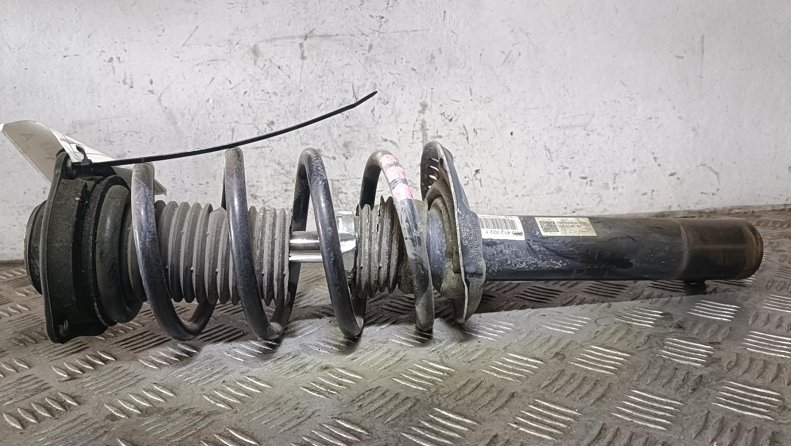 View Auto part Right Front Strut Skoda Yeti 2015