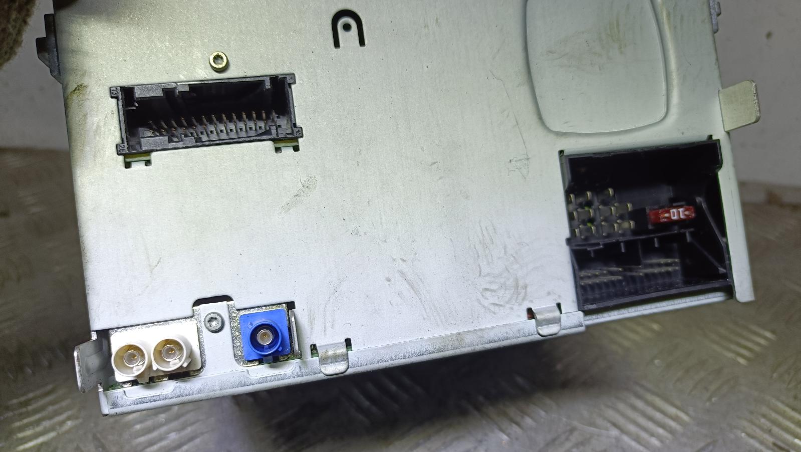 View Auto part Radio/Cd/Dvd/Sat/Tv Skoda Yeti 2015