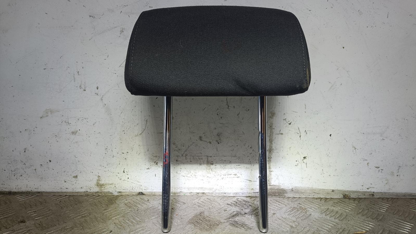 View Auto part Headrest Skoda Yeti 2015