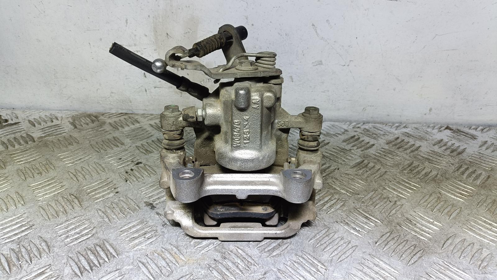 View Auto part Caliper Skoda Yeti 2015