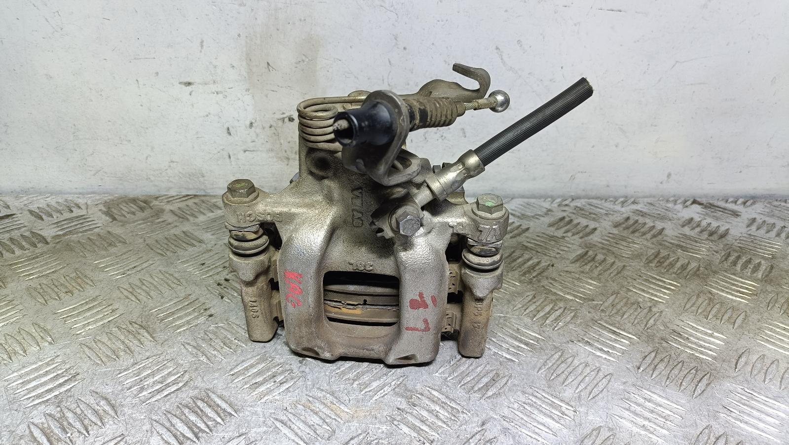 View Auto part Caliper Skoda Yeti 2015