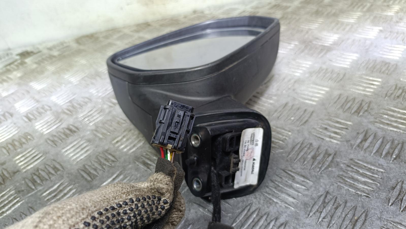 View Auto part Right Door Mirror Mg Mg3 2021