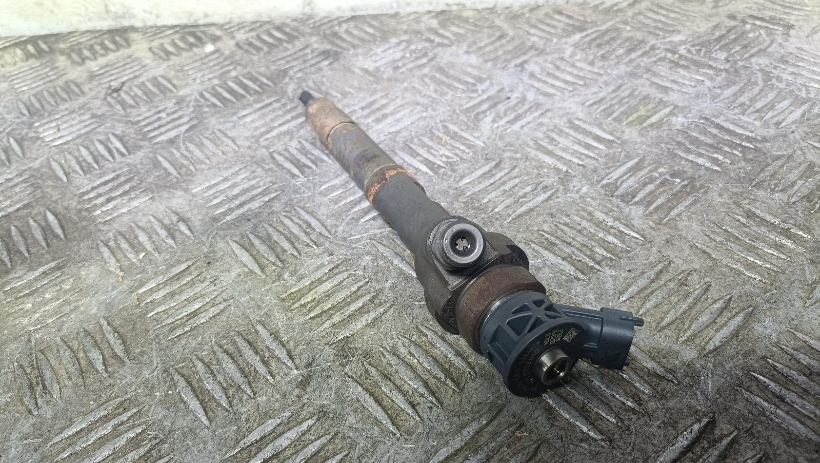 View Auto part Fuel Injector Land Rover Discovery 2018