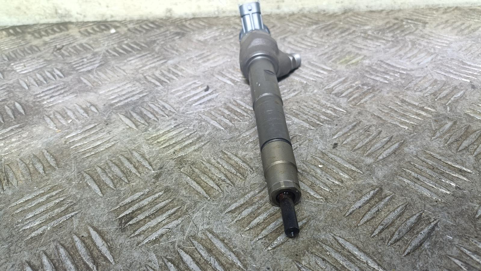 View Auto part Fuel Injector Land Rover Discovery 2018