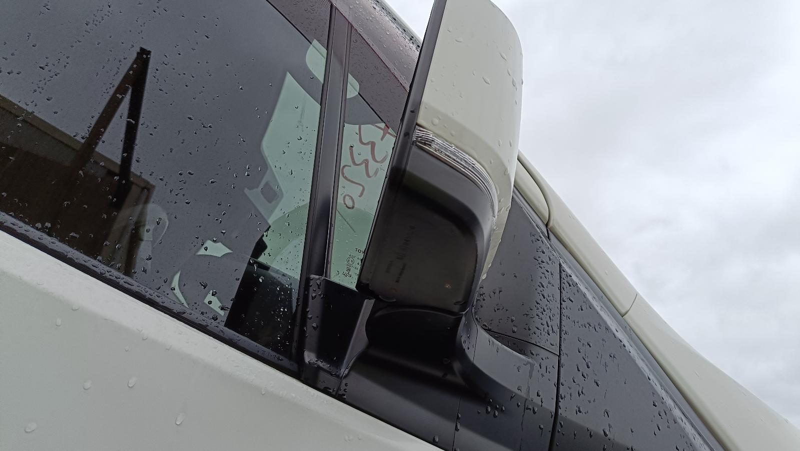 Hiace Rer Window Right Rear Door Sliding Hiace Toyota 2020