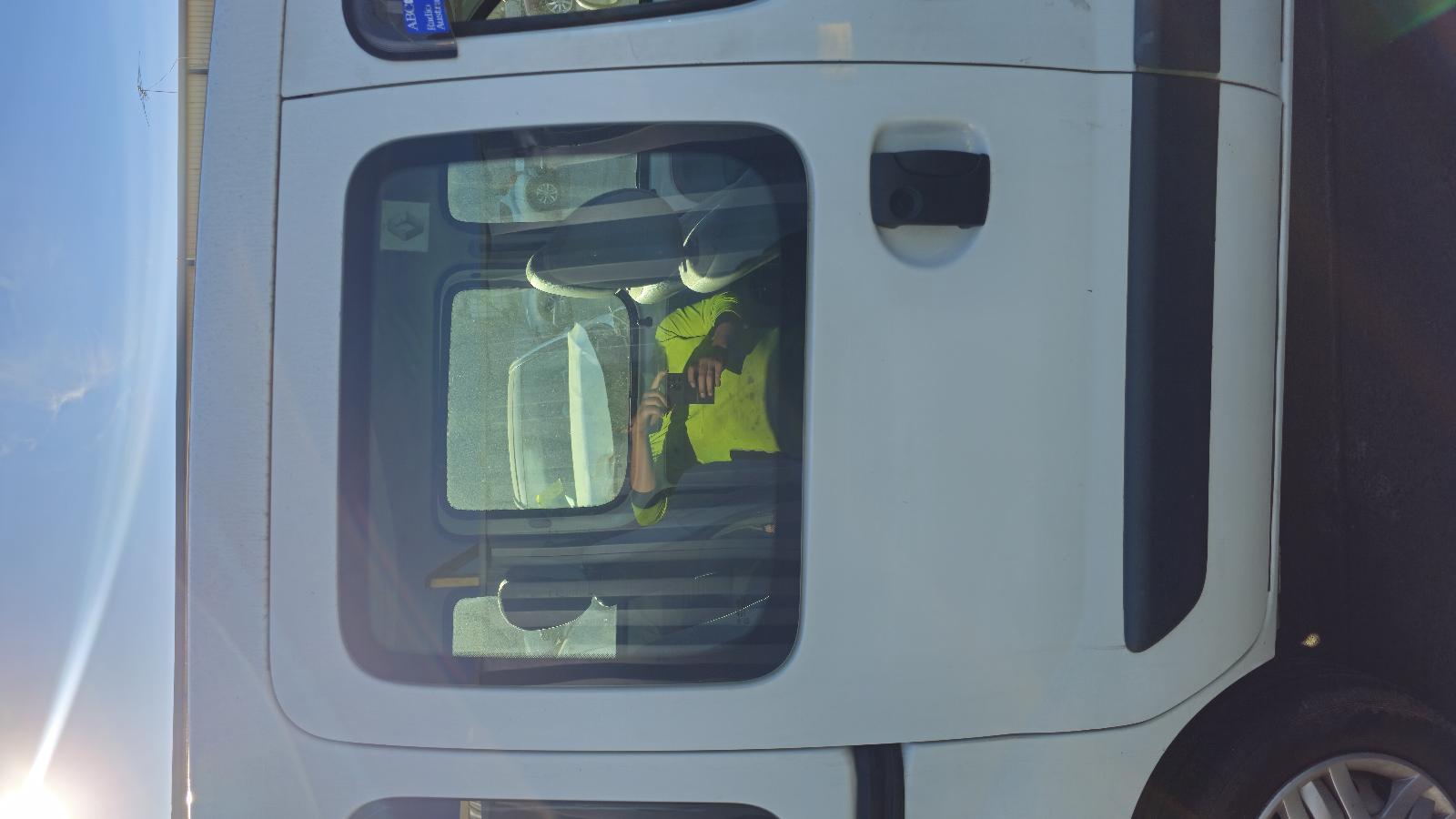 2005 Renault Kangoo A/C Condenser View Auto part A/C Condenser Renault Kangoo 2005