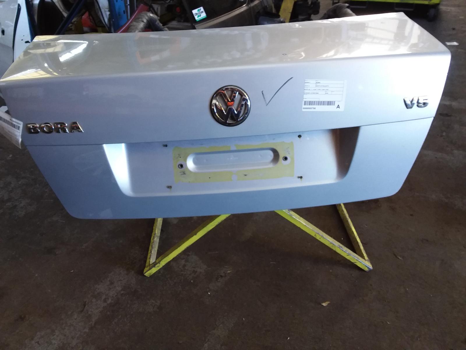 View Auto part Bootlid/Tailgate Volkswagen Bora 2000