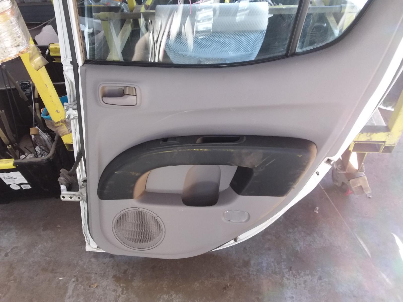 View Auto part Right Rear Door Sliding Mitsubishi Triton 2013
