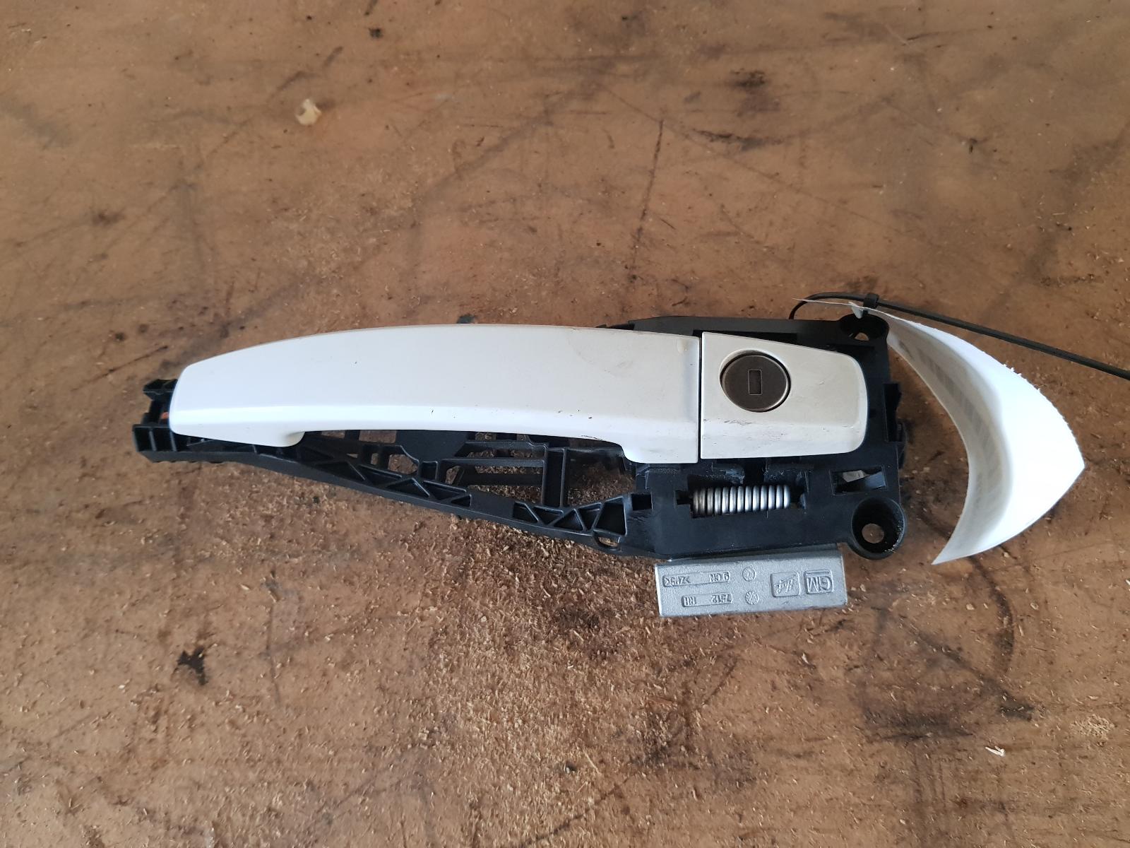 View Auto part Door Handle Holden Colorado 2016