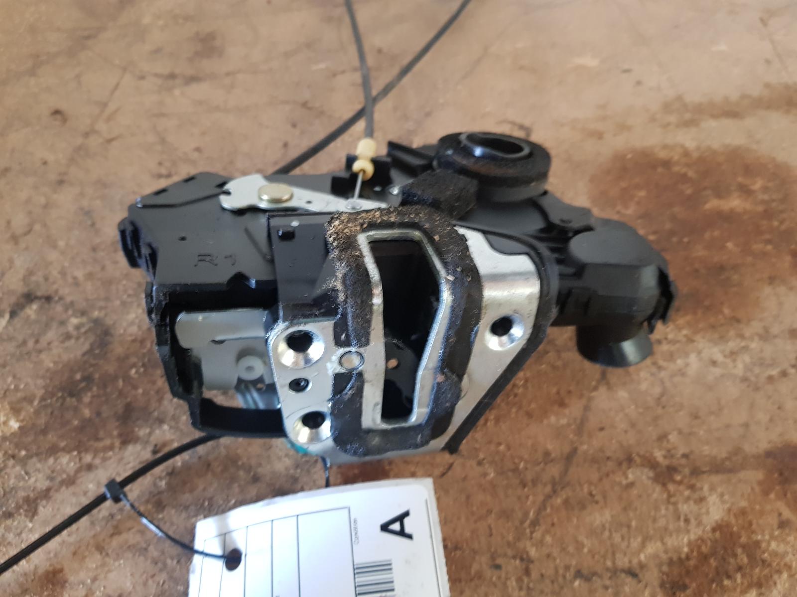 View Auto part Door/Boot/Gate Lock Jmc Vigus 2016