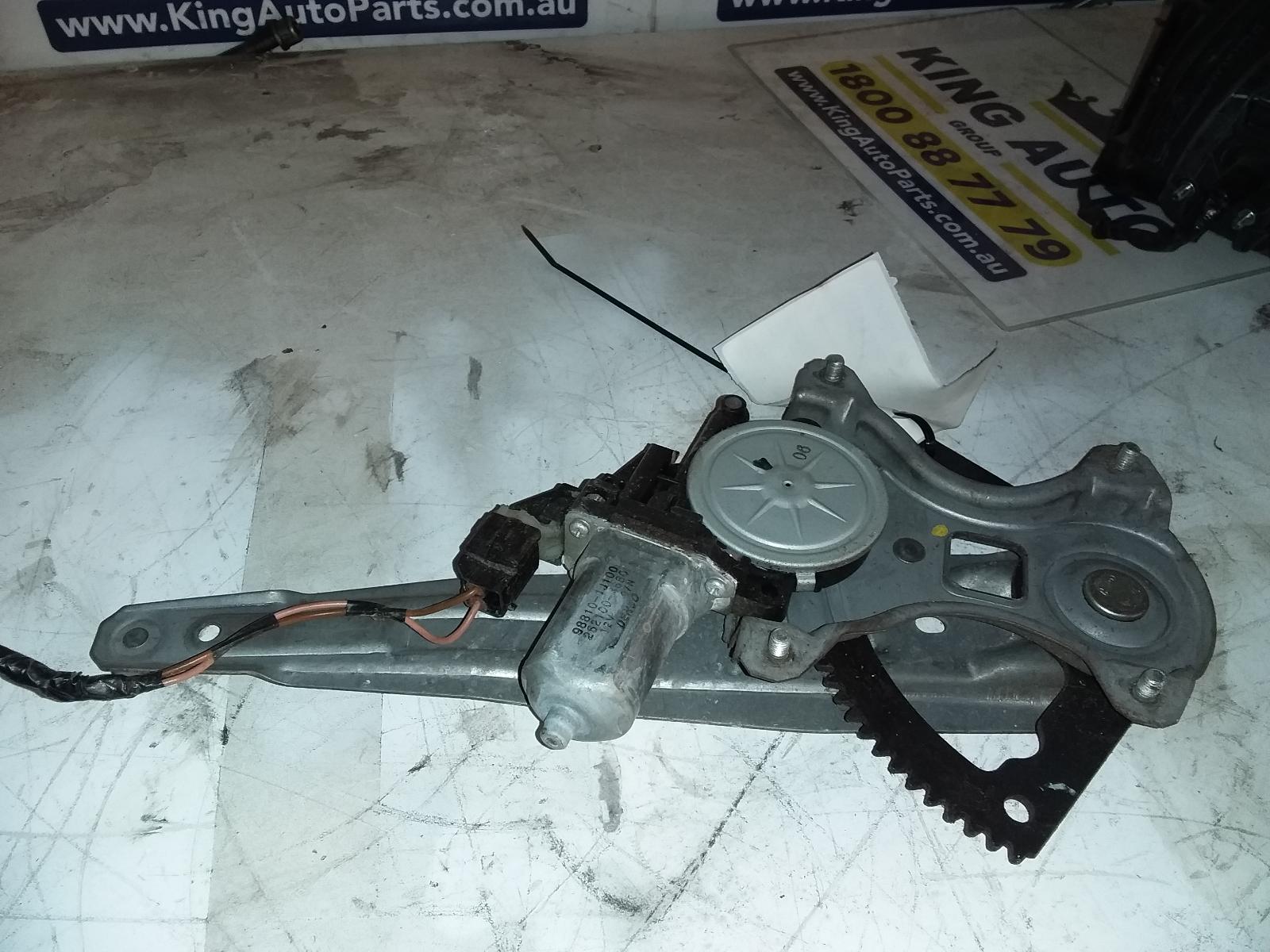 2011 Hyundai I20 Right Rear Wnd Reg/Motor View Auto part Right Rear Wnd Reg/Motor Hyundai I20 2011