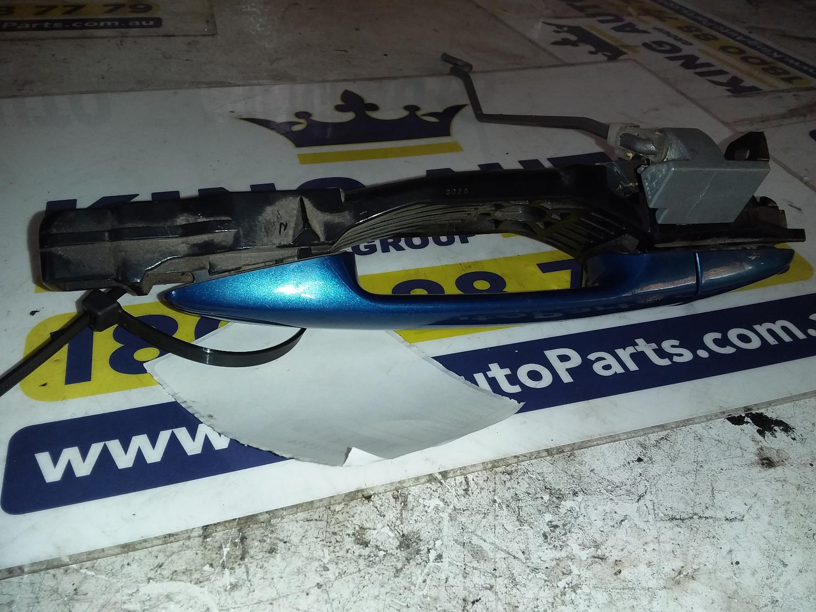 View Auto part Door Handle Mazda 3 2013