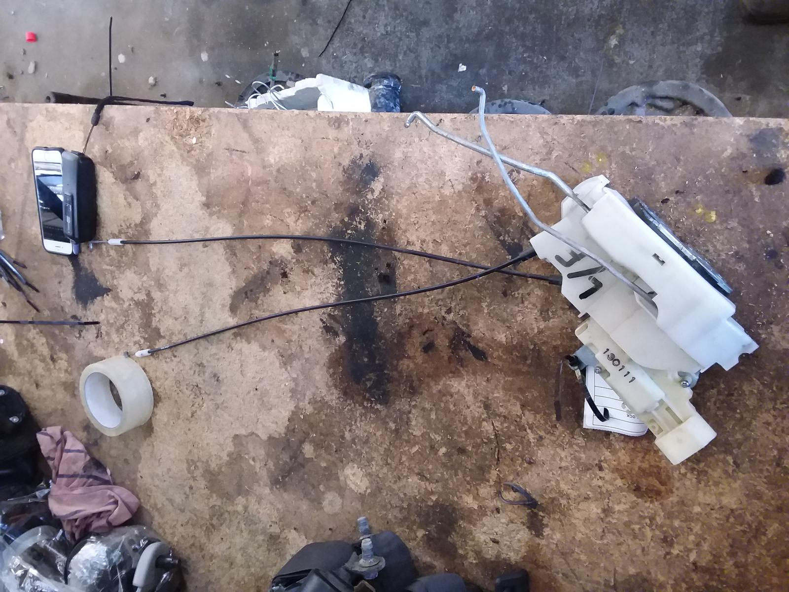 2011 Isuzu Dmax Door/Boot/Gate Lock View Auto part Door/Boot/Gate Lock Isuzu Dmax 2011