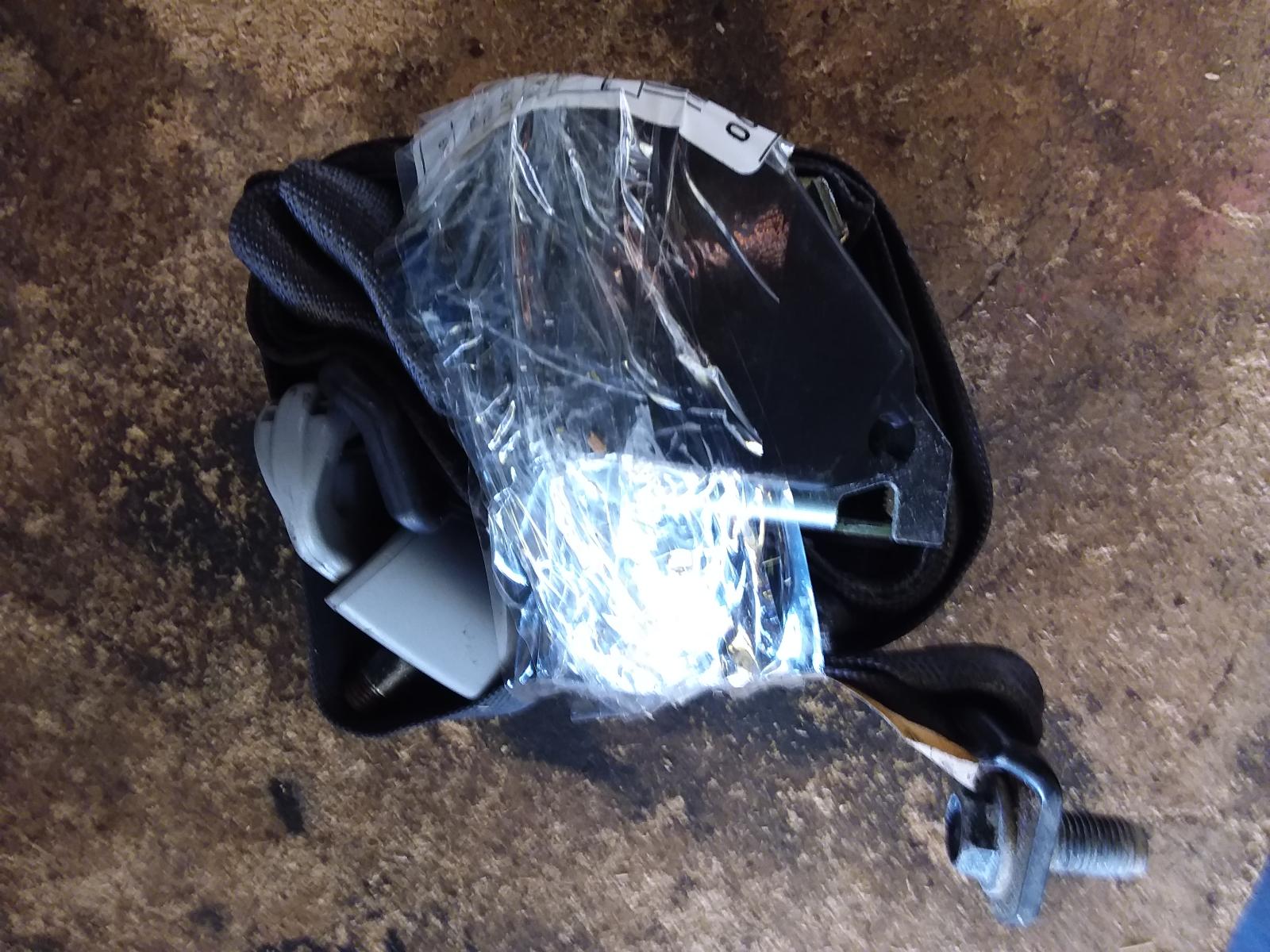 View Auto part Seatbelt/Stalk Isuzu Dmax 2011