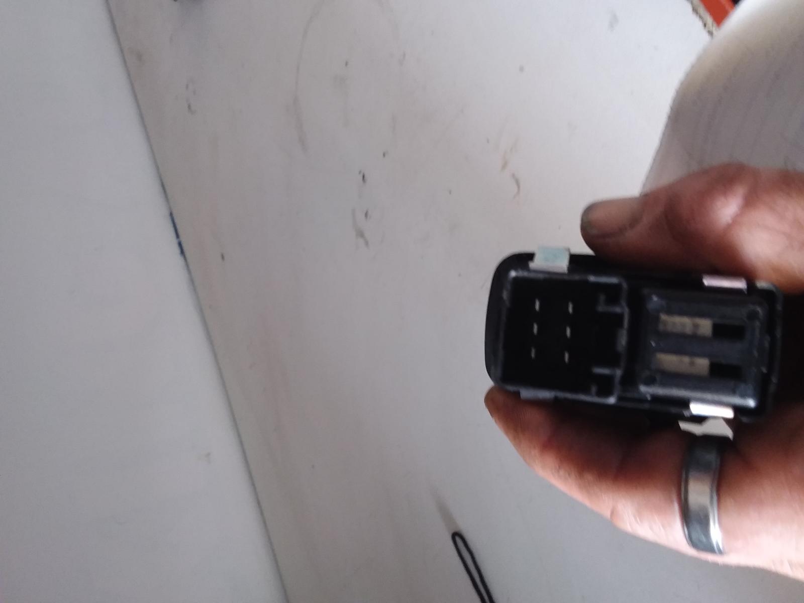 2014 Fiat Freemont Pwr Dr Wind Switch View Auto part Pwr Dr Wind Switch Fiat Freemont 2014