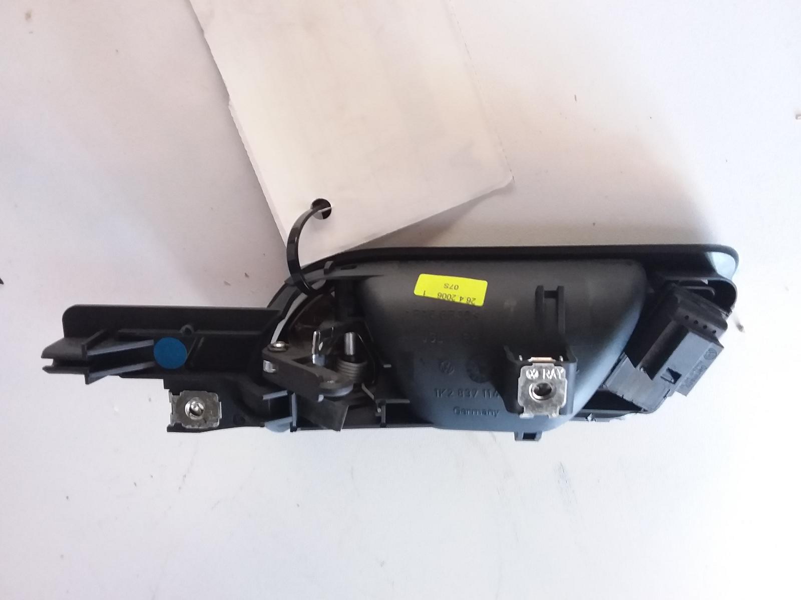 View Auto part Door Handle Volkswagen Golf 2006