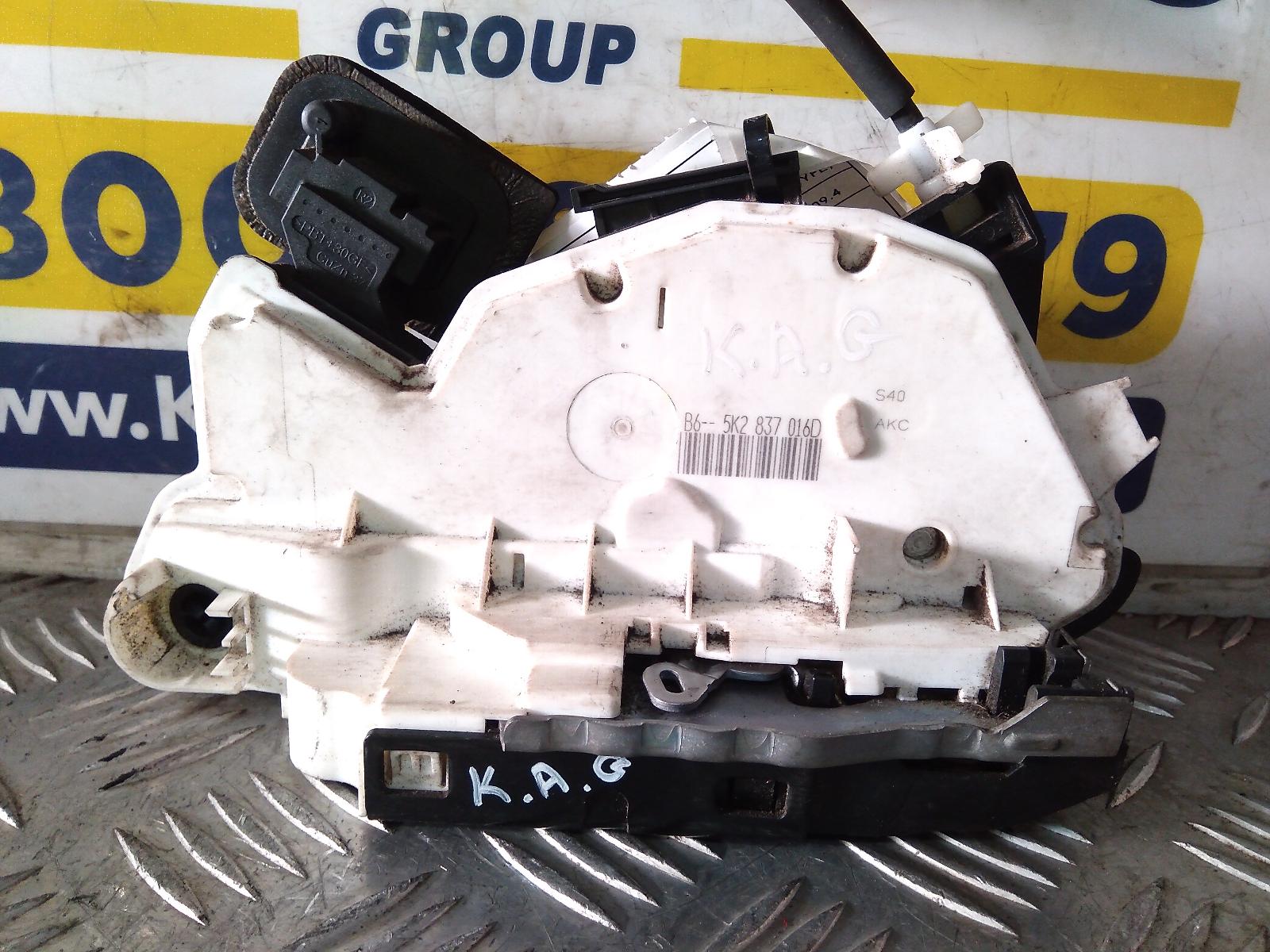 View Auto part Door/Boot/Gate Lock Volkswagen Golf 2011