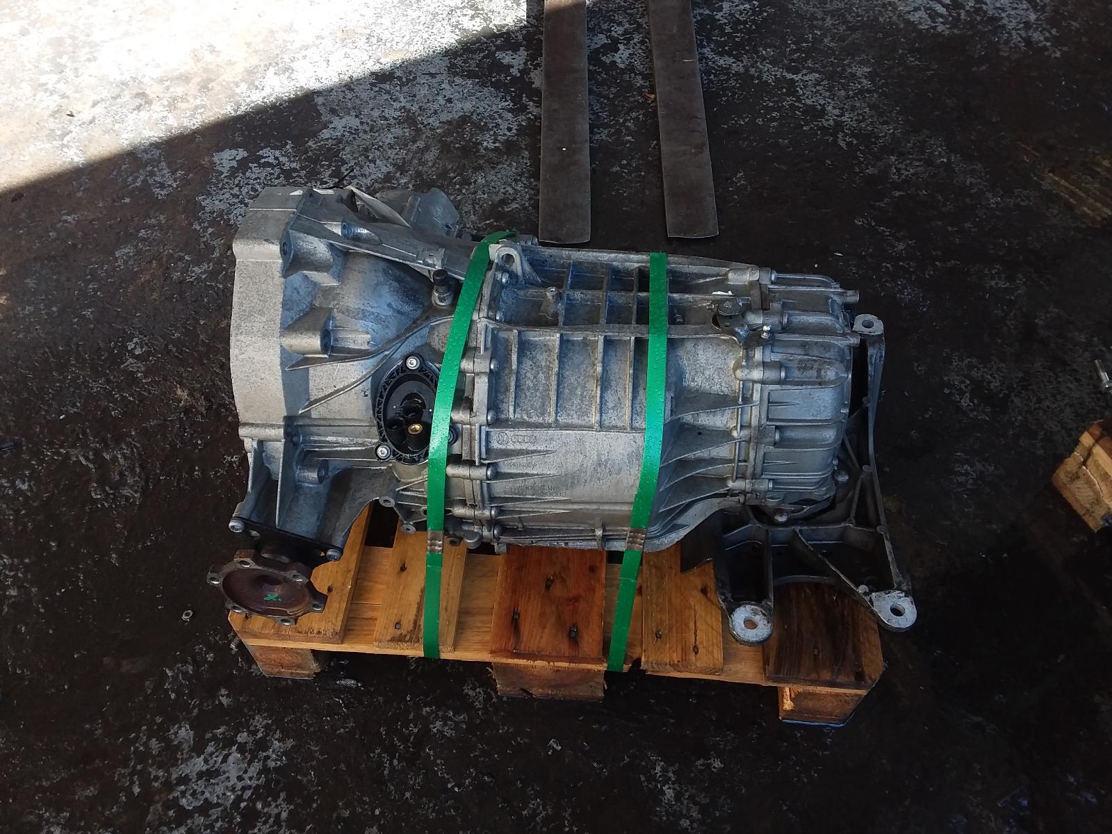 2011 Audi A5 Trans/Gearbox View Auto part Trans/Gearbox Audi A5 2011