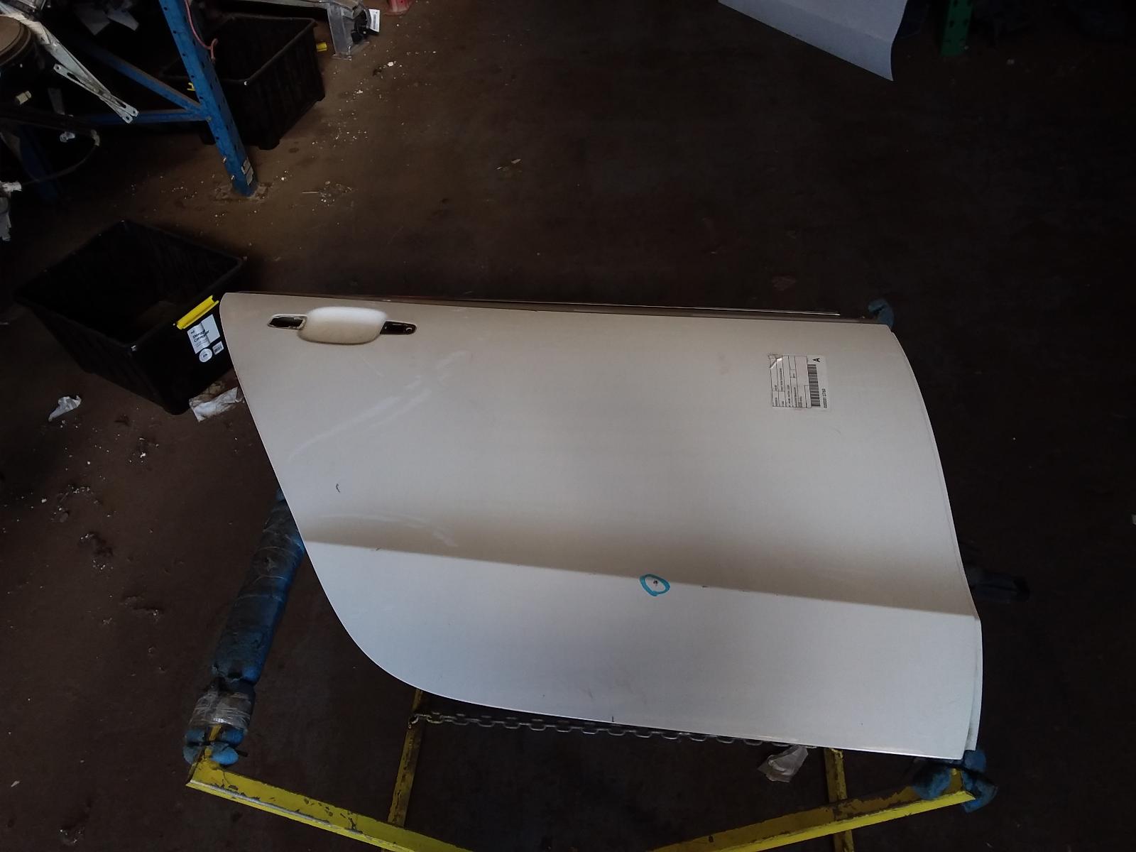 View Auto part Right Rear Door Sliding Audi A5 2011