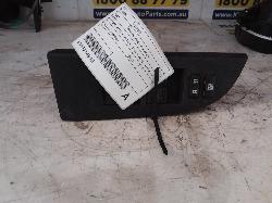 View Auto part Pwr Dr Wind Switch Toyota Kluger 2009