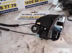 View Auto part Door/Boot/Gate Lock Toyota Kluger 2009