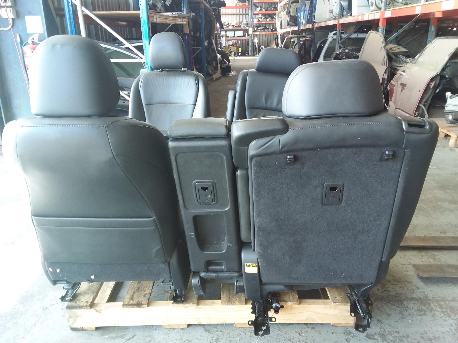 2009 Toyota Kluger Complete Interior View Auto part Complete Interior Toyota Kluger 2009